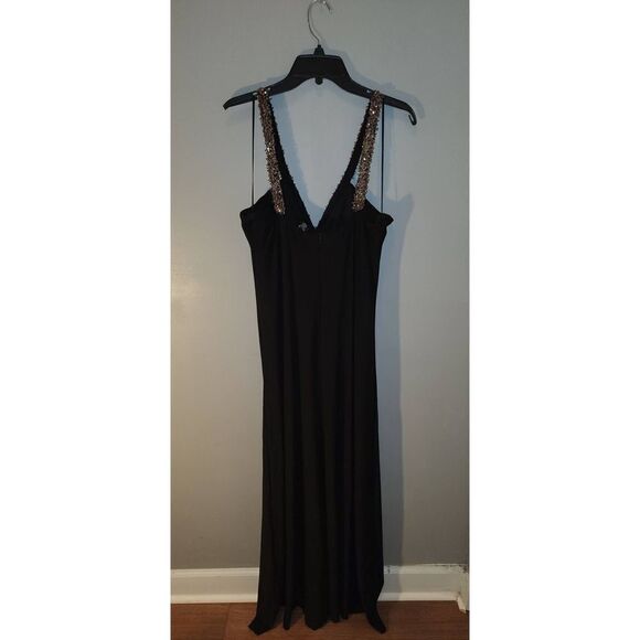 JS Boutique  - Picture 4 of 7